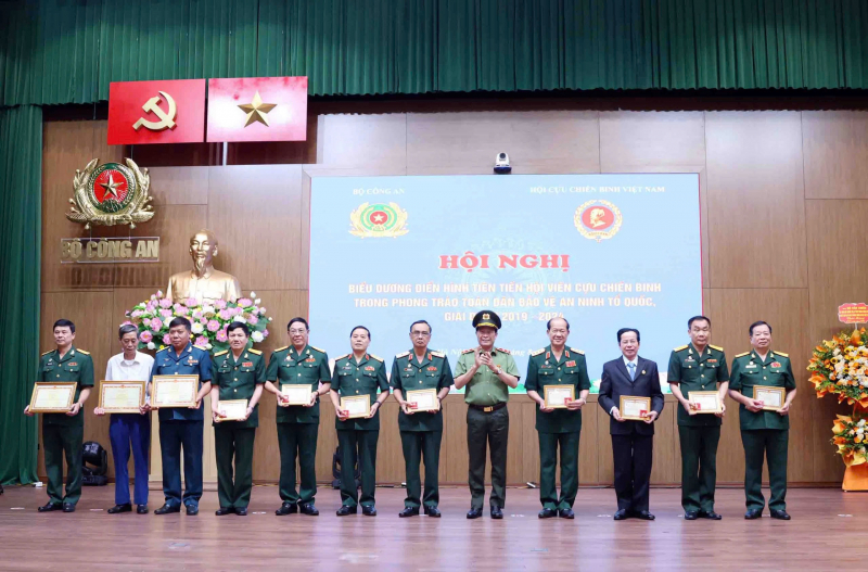 Nhân rộng các gương điển hình tiên tiến cựu chiến binh bảo vệ An ninh Tổ quốc -0