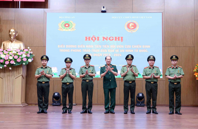 Nhân rộng các gương điển hình tiên tiến cựu chiến binh bảo vệ An ninh Tổ quốc -0