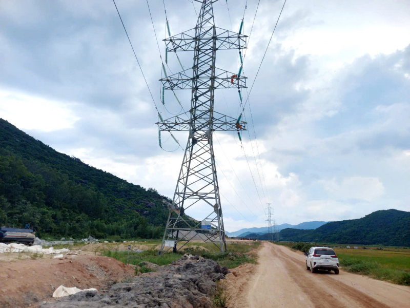 Tiến độ di dời trụ điện phục vụ thi công đường cao tốc ở Phú Yên chậm trễ  -0