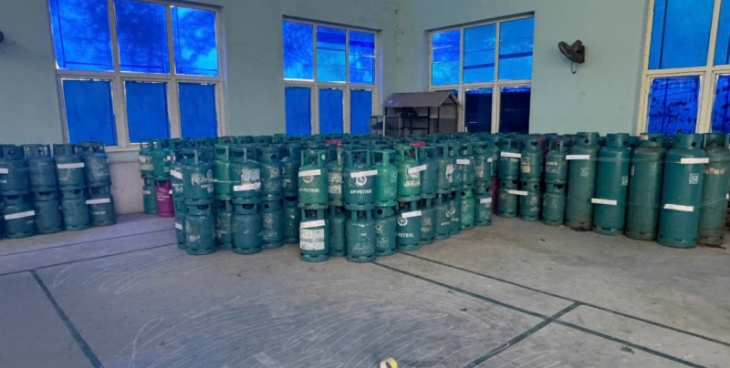 Bắt quả tang 6 đối tượng sang chiết gas của các thương hiệu lớn  -0