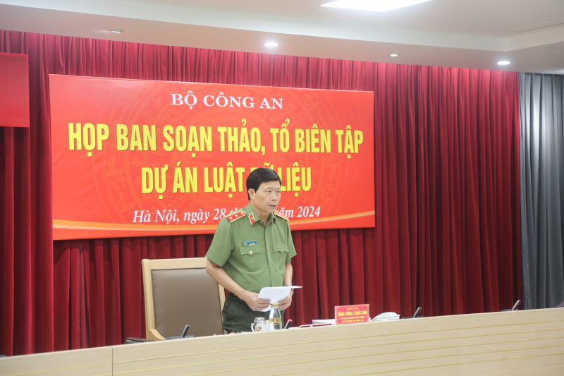 Họp Ban soạn thảo, Tổ biên tập dự án Luật Dữ liệu -0