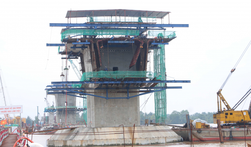 Cây cầu mong ước bao đời của người dân các tỉnh ven biển châu thổ Cửu Long -0