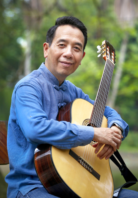 Nhạc sĩ,  giảng viên Lê Đức Sơn: 