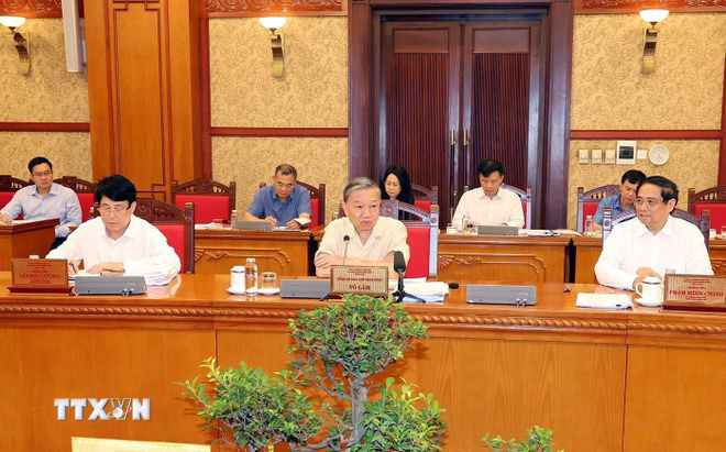 Tổng Bí thư, Chủ tịch nước chủ trì họp Bộ Chính trị cho ý kiến vào các văn kiện -0