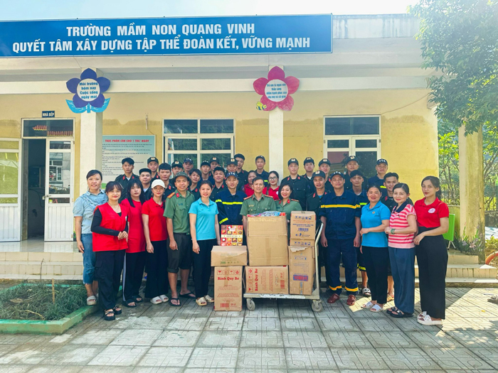 Hỗ trợ khắc phục thiệt hại mưa lũ tại xã Quang Vinh, huyện Trùng Khánh -0