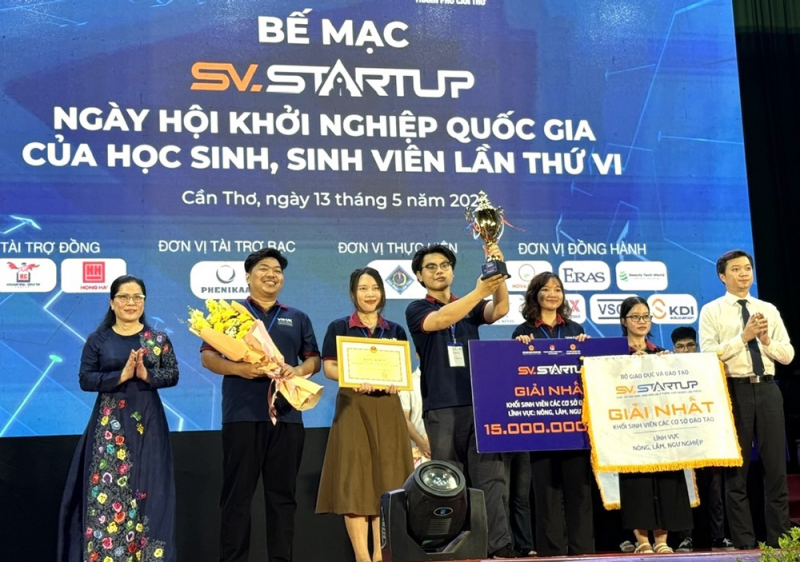 anh 1 dh da nang bai 1 bao cand.jpg -0