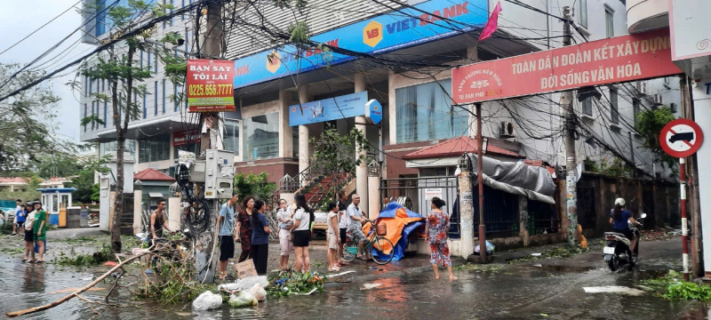 Hải Phòng hoang tàn sau bão -0