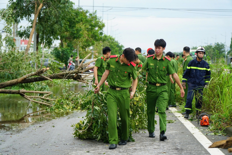  Học viện ANND và Học viện CSND huy động hơn gần 1.300 cán bộ, học viên khắc phục hậu quả bão số 3 -0