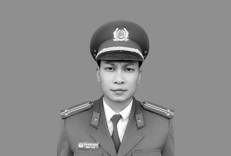 Truy thăng cấp bậc hàm cán bộ Trại giam Quảng Ninh hy sinh khi làm nhiệm vụ chống bão -0