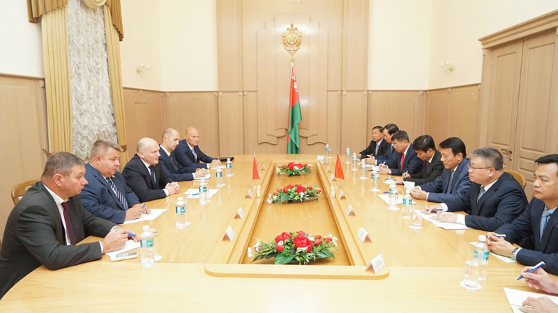 Không ngừng củng cố, tăng cường và phát triển quan hệ hợp tác với các đối tác Belarus -1