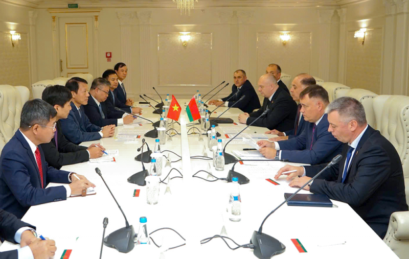 Không ngừng củng cố, tăng cường và phát triển quan hệ hợp tác với các đối tác Belarus -0