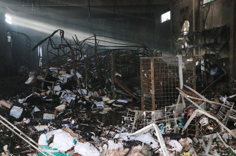 Cháy siêu thị sách ở Sóc Trăng thiệt hại trên 2 tỷ đồng -0