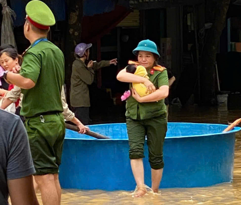 Bộ Công an có công khắc phục sự cố sập nhịp cầu Phong Châu và ứng phó, khắc phục hậu quả thiên tai sau bão số 3 -0