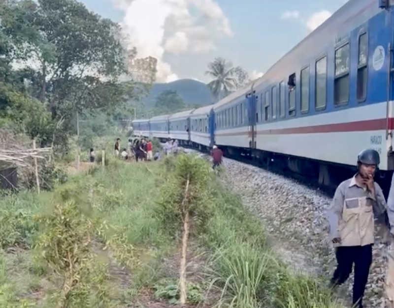 Xác định nguyên nhân tàu trật đường ray xảy ra liên tục ở Thừa Thiên Huế -0