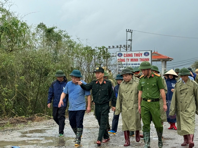 2600 CBCS Công an tỉnh Hải Dương tham gia phòng chống mưa lũ -0