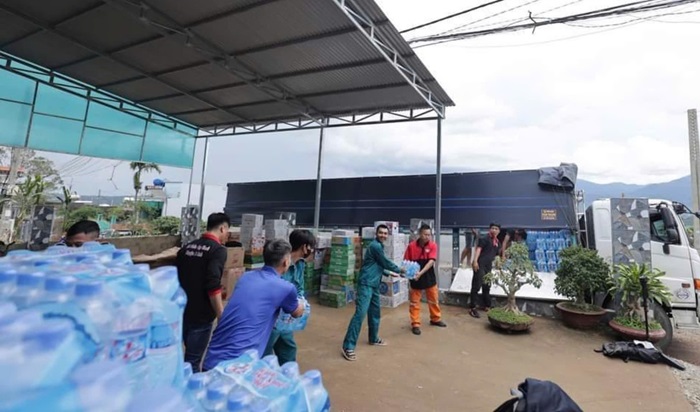 Người dân Lâm Đồng chung tay hỗ trợ đồng bào vùng bão lũ -0