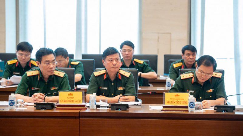 Ủy ban Quốc phòng và an ninh tổ chức phiên họp toàn thể lần thứ 12 -0