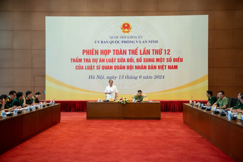 Ủy ban Quốc phòng và an ninh tổ chức phiên họp toàn thể lần thứ 12 -0