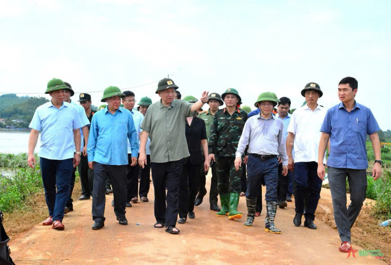 Bảo vệ tuyệt đối an toàn các đồng chí lãnh đạo Đảng, Nhà nước đi thị sát tình hình mưa lũ, cứu hộ, cứu nạn -0