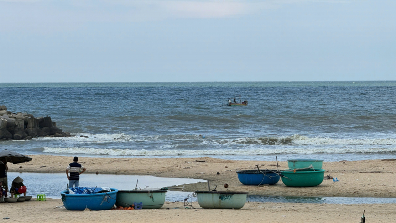 Tắm biển, một du khách bị sóng cuốn, tử vong -0