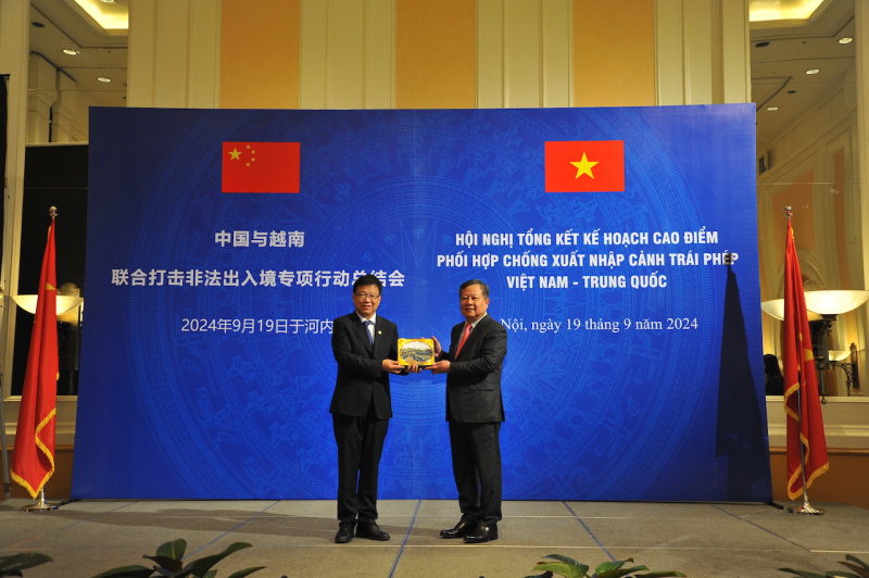 Góp phần làm giảm tội phạm tại các tuyến biên giới đường bộ giữa hai nước Việt Nam- Trung Quốc -0
