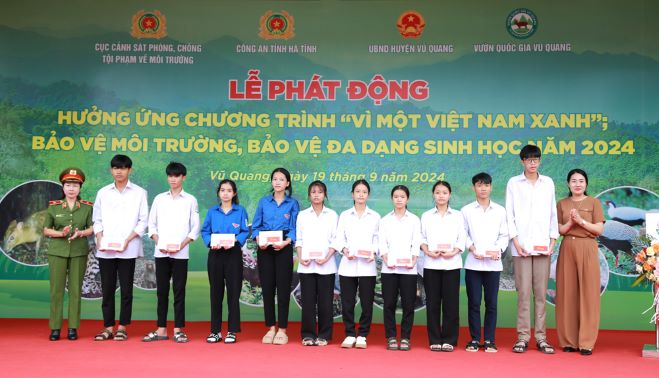 Cục Cảnh sát môi trường hưởng ứng chương trình “Vì một Việt Nam xanh” tại Hà Tĩnh -0