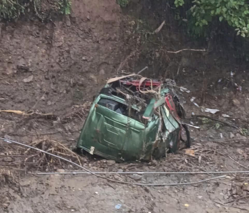 Phát hiện thi thể nạn nhân thứ 3 vụ sập cầu Phong Châu  -0