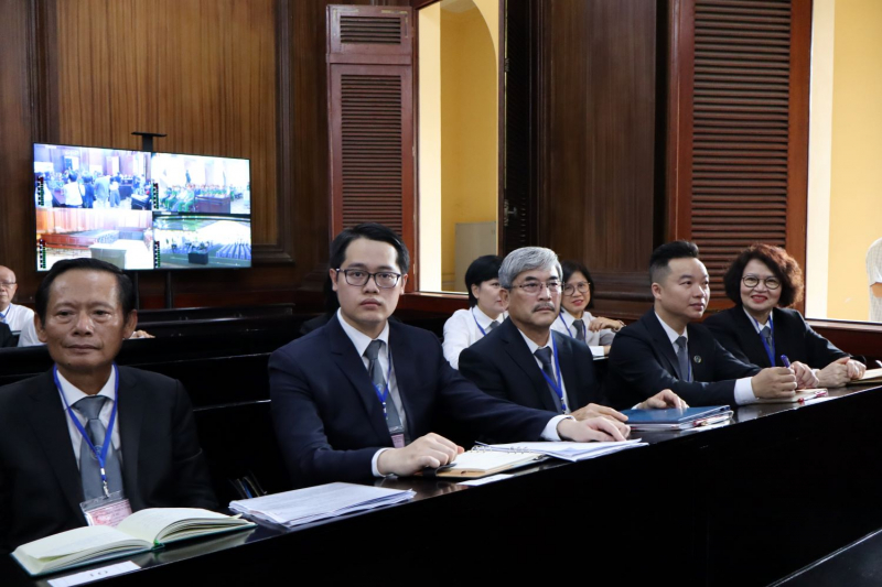 Xét xử giai đoạn 2 “đại án” Vạn Thịnh Phát: Em dâu bị cáo Trương Mỹ Lan sửng sốt khi biết hậu quả gây ra cho người dân -0