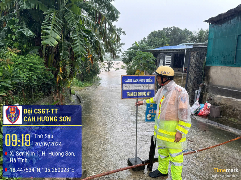 Hà Tĩnh: Lũ các sông lên nhanh, nhiều tuyến đường, cầu tràn bị ngập -0