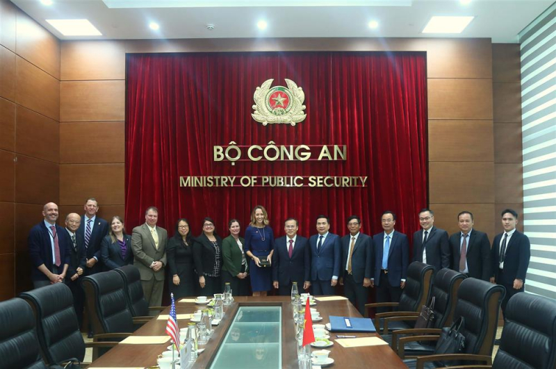 Vietnam, US further promote comprehensive strategic cooperation -0