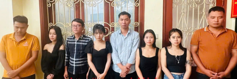 Bắt 2 nhóm đối tượng tàng trữ, sử dụng trái phép ma túy tại phòng trọ, quán karaoke -0