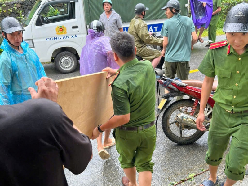 Công an các huyện miền núi tỉnh Thanh Hóa chủ động ứng phó mưa lũ -1