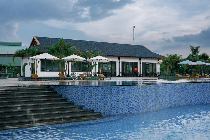 4.sunrise restaurant - nơi lý tưởng để bạn tổ chức pool party.jpg -0