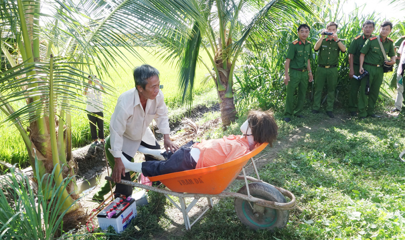 Dùng điện bẫy chuột dẫn đến chết người rồi tạo hiện trường giả -0