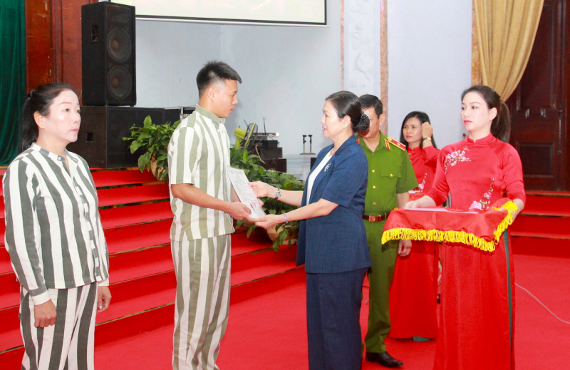 Rộn ràng ngày hội đặc xá tại Trại giam Phú Sơn 4 -0