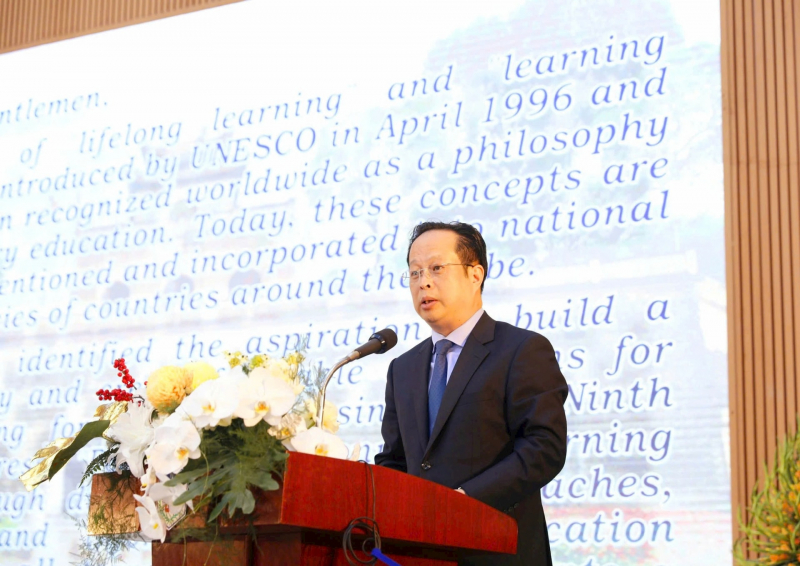 Sự phát triển của công nghệ đang làm giảm thói quen đọc sách của nhiều người -0