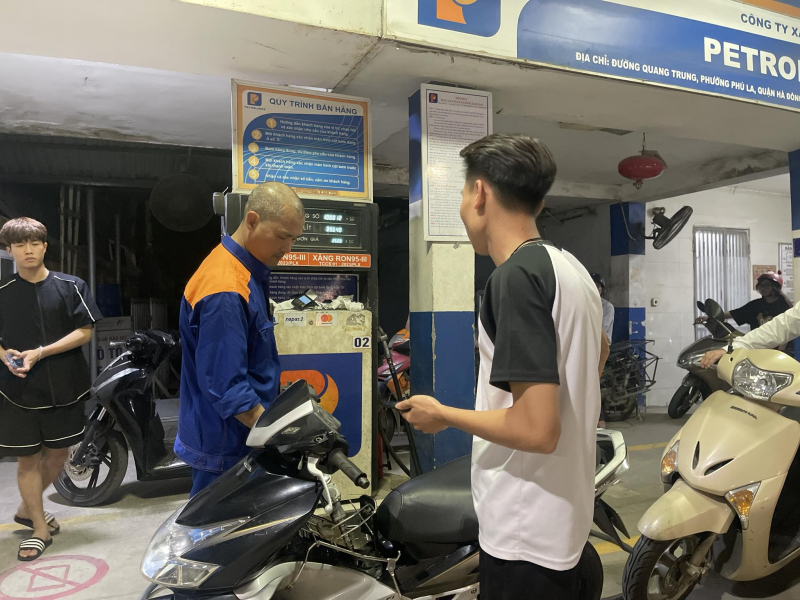 Bộ Công Thương: Giảm bớt khâu trung gian trong chuỗi cung ứng xăng dầu -0