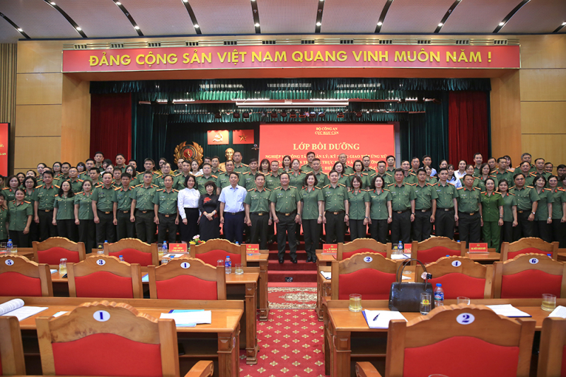 Góp phần nâng cao vị trí của công tác hậu cần quản trị -0