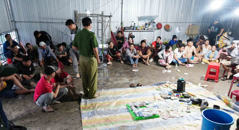 Giám đốc một công ty xây dựng bị khởi tố về hành vi đánh bạc -0