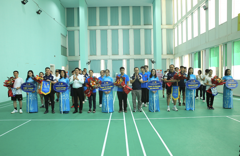 Giao lưu thể thao để tăng cường mối quan hệ đoàn kết -1