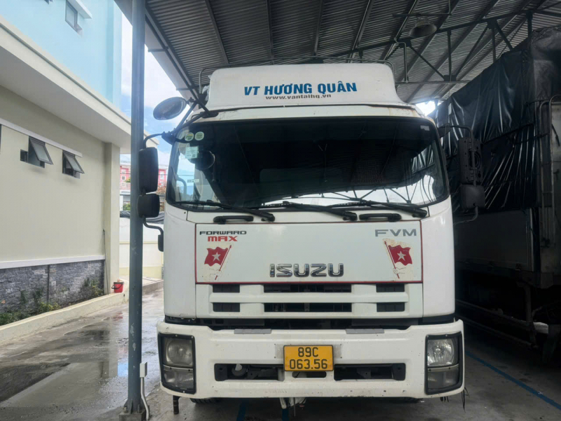 Tạm giữ gần 1.600 chiếc áo giả nhãn hiệu hai thương hiệu lớn đã được bảo hộ tại Viêt Nam -0