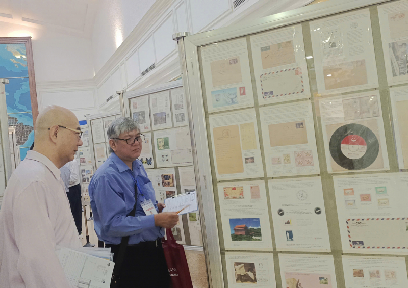 Trưng bày 300 khung tem tại Triển lãm tem 5 nước ASEAN và HongKong -0