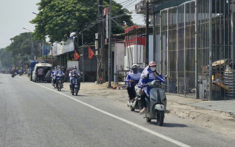 Xử phạt 436 phụ huynh vì giao xe cho con khi chưa đủ tuổi điều khiển -0