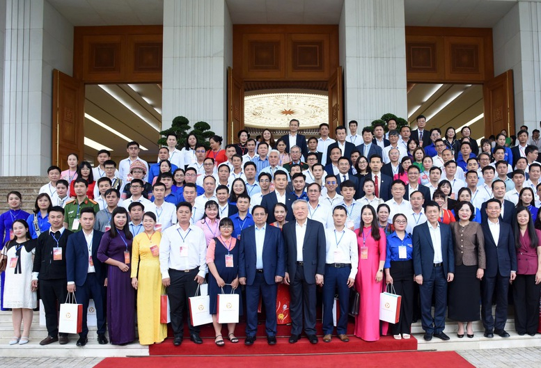 Thủ tướng: Đẩy mạnh 3 đột phá chiến lược số, thực hiện mục tiêu kép về chuyển đổi số -0