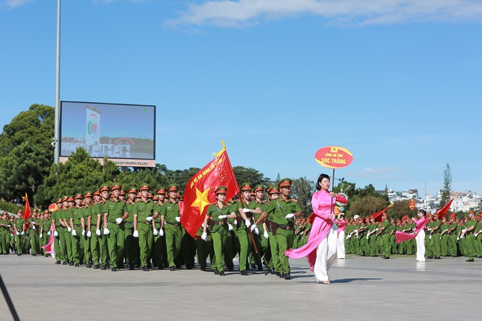 Tưng bừng khai mạc Đại hội Khỏe Vì An ninh Tổ quốc -2