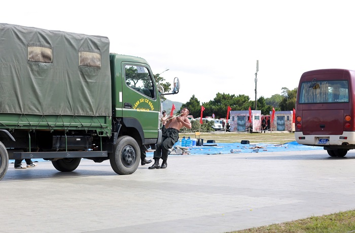 Lực lượng Công an phô diễn sức mạnh tại Đại hội Khỏe Vì An ninh Tổ quốc -7