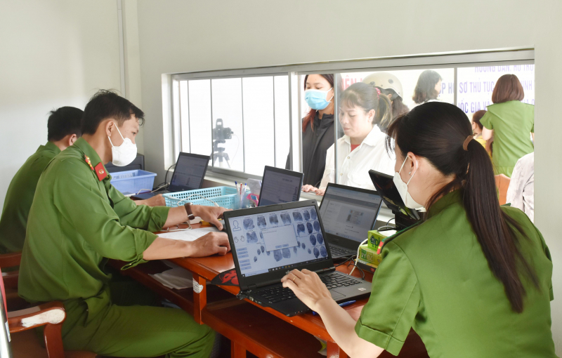 Ứng dụng khoa học, công nghệ phục vụ công tác Công an -0