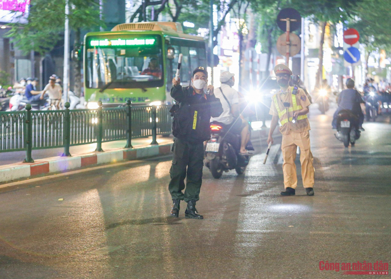 s9-1698294377460.jpg -0