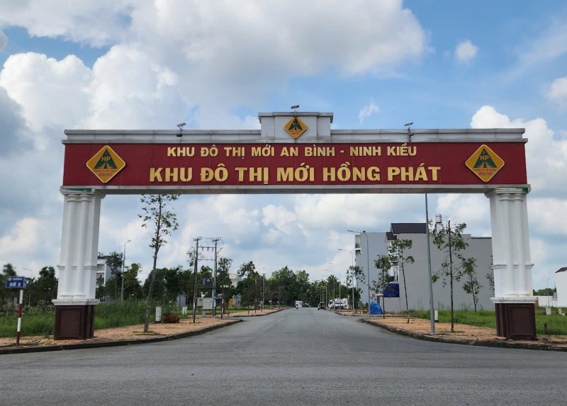 z5931671681259_5b8cc7cc030327a56379f8dde0a9340f.jpg -0