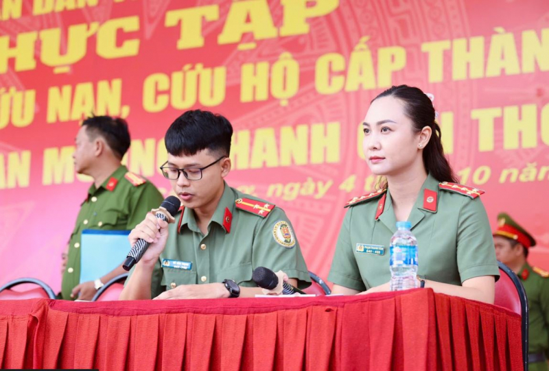 Hơn 70 người dẫn chương trình trong lực lượng CAND tranh tài tại Nha Trang -1